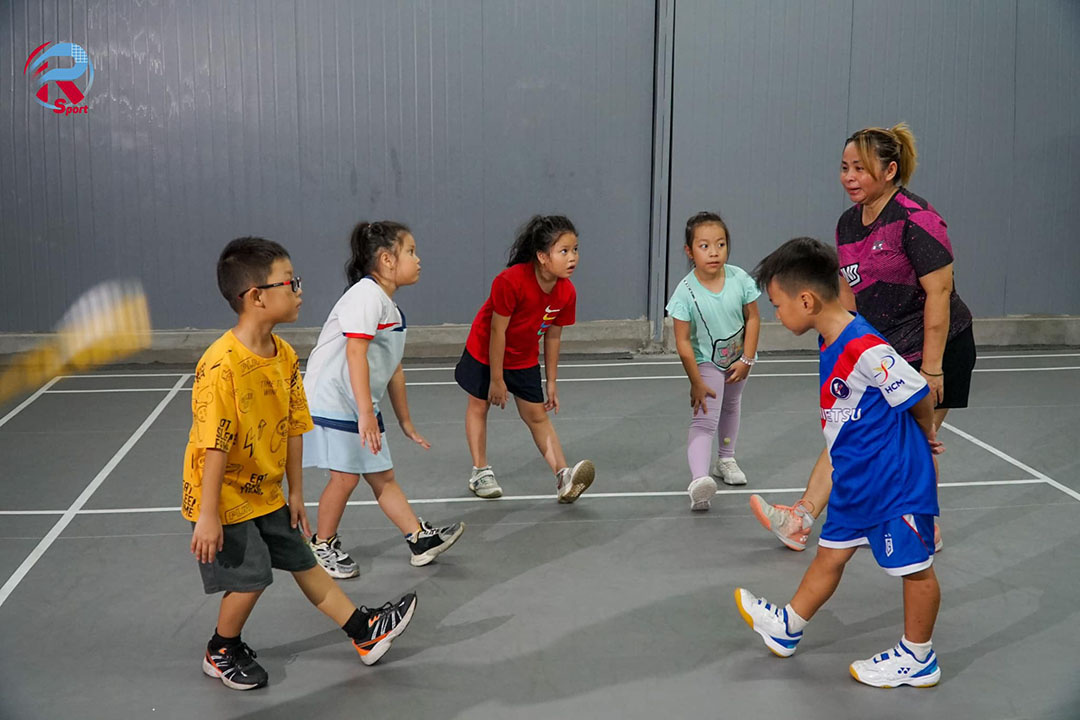 lop cau long u8 ngay 10 6 2024 4