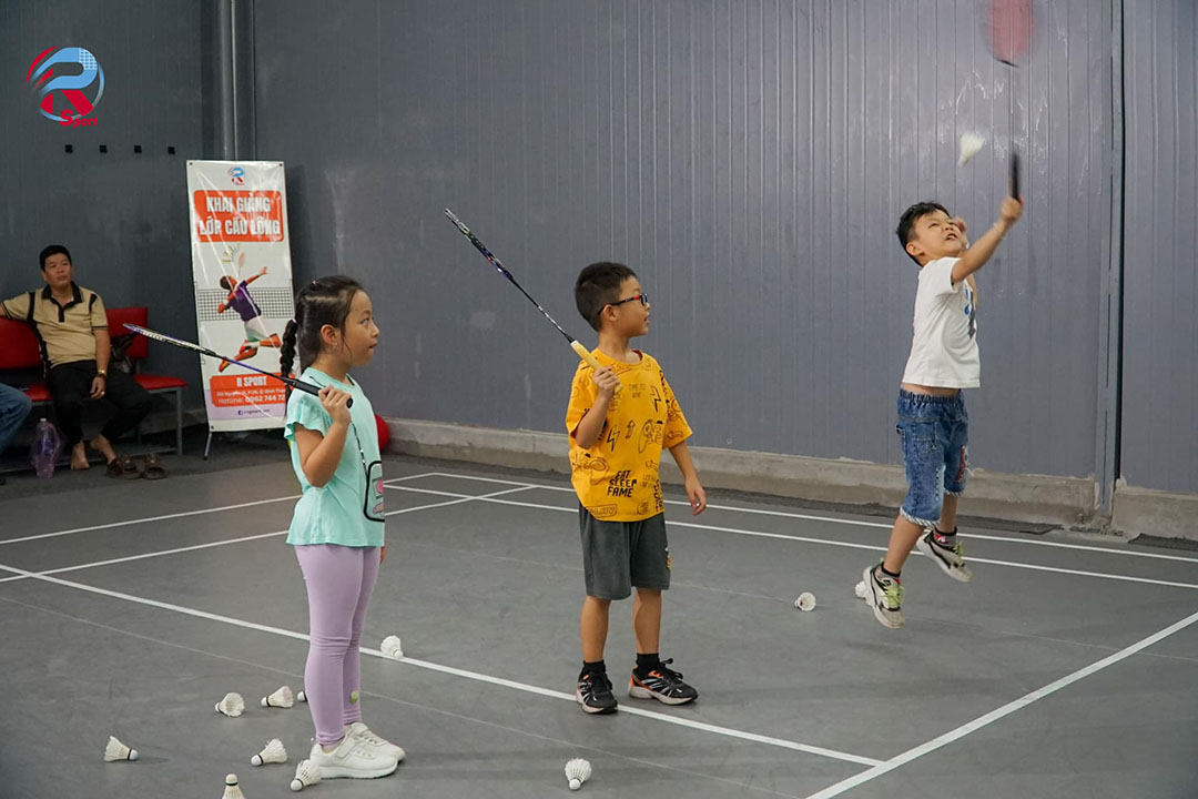 lop cau long u8 ngay 10 6 2024 5